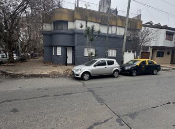 PH · 106m² · 3 Ambientes · 1 Cochera · PH en Moron