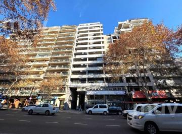 Departamento · 46m² · 2 Ambientes · 1 Cochera · Av Corrientes 4400 - Departamento de 2 Ambientes en Alquiler en Almagro