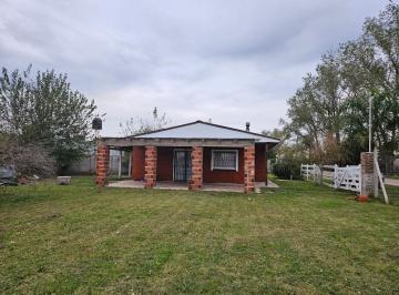Casa · 66m² · 3 Ambientes · 2 Cocheras · Venta Casa 3 Amb en Gowland Mercedes