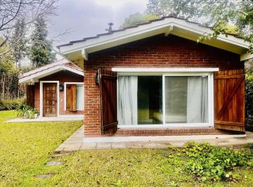 Casa · 150m² · 3 Ambientes · 4 Cocheras · Casa en Highland Park
