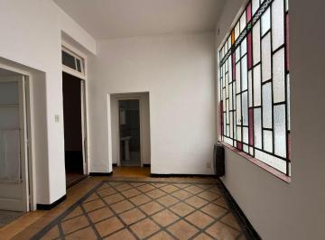 Casa de 4 ambientes, La Plata · Casa en Alquiler - 1 Esquina 529 Tolosa - 2 Dorm. - Cochera