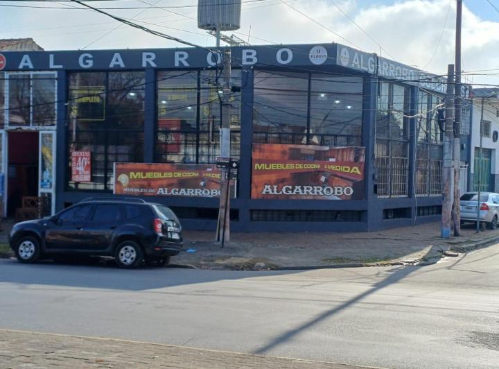Local comercial · 520m² · 8 Cocheras