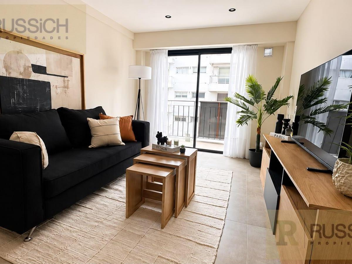 Depto 3 amb, 55m² con balcón — Centro