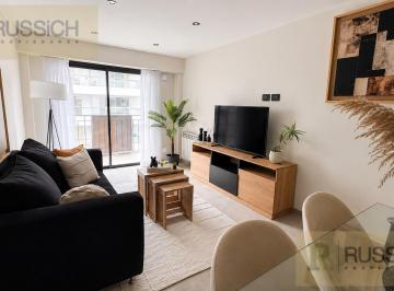 Departamento · 55m² · 3 Ambientes · Departamento de 3 Ambientes a La Calle con Balcón Saliente, Centro Mar del Plata