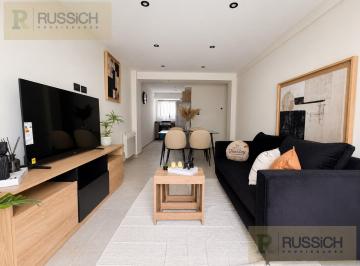 Departamento · 55m² · 3 Ambientes · Departamento de 3 Ambientes a La Calle con Balcón Saliente, Centro Mar del Plata