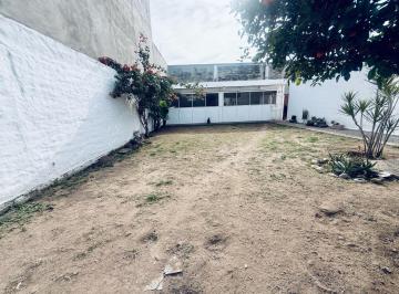 Casa · 224m² · 3 Ambientes · 1 Cochera · Casa en Venta en San Vicente - 3 Dorm. Amplios - 2 Terrenos - Escritura