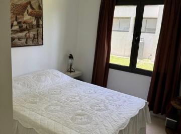 Casa · 250m² · 4 Ambientes · Casa Chalet en Alq. Temporario en Costa Esmeralda, Costa Atlántica, Buenos Aires
