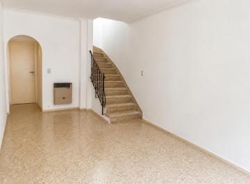 PH · 86m² · 3 Ambientes · 1 Cochera · Alquiler PH Villa Sarmiento 3 Ambientes Cochera y Patio