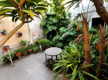 Casa · 85m² · 3 Ambientes · Venta - Casa de 2 Dorm., con Patio y Terraza - Barrio Parque, Rosario.