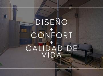 Casa · 267m² · 7 Ambientes · 1 Cochera · Casa Apto Credito Patio Cochera Playroom Oficina