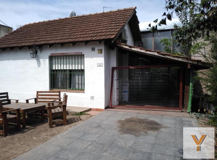 Casa · 150m² · 3 Ambientes · 2 Cocheras