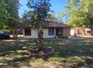 Quinta vacacional · 120m² · 4 Ambientes · 4 Cocheras · Venta Casa Quinta 4 Ambientes Apta Credito en Presidente Derqui Pilar, con Pileta