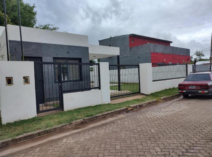 Casa · 51m² · 3 Ambientes · 1 Cochera