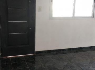 Casa de 3 ambientes, Almirante Brown · Casa con Mejora Para Avanzar