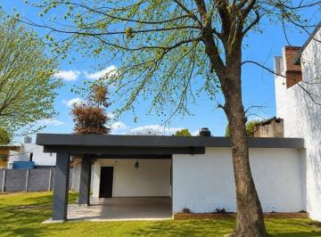 Casa · 45m² · 2 Ambientes · 5 Cocheras · Casa en Venta a Reciclar - Barrio Montecarlo