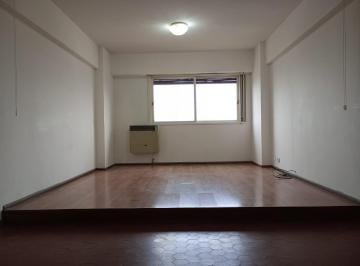 Departamento · 90m² · 4 Ambientes · Amplio 4 Ambientes Muy Luminoso, Excelente Estado. Torre con Vigilancia