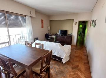 Departamento · 55m² · 3 Ambientes · Venta Dpto 3 Amb Hipolito Yrigoyen 3200, Balvanera