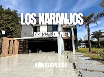 Casa · 745m² · 5 Ambientes · 2 Cocheras · Casa en Venta en Los Naranjos Canning