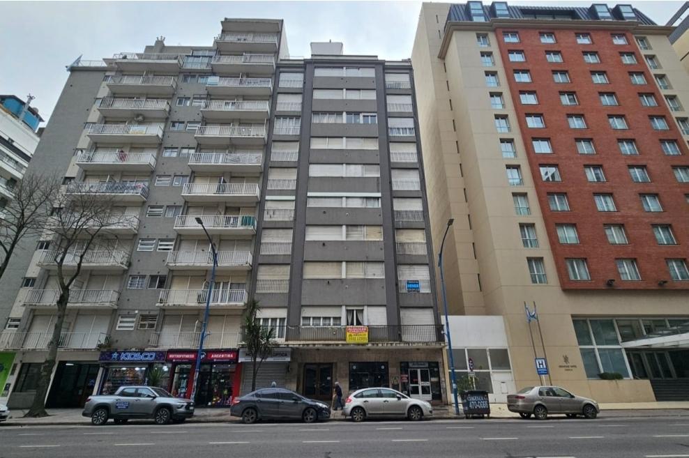 Departamento de 2 ambientes interno en venta, ubicado sobre Avenida Colón 1667