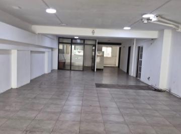 Local comercial , Villa del Parque · Local Sin Columnas 135 m² Mas Sotano 60 m²