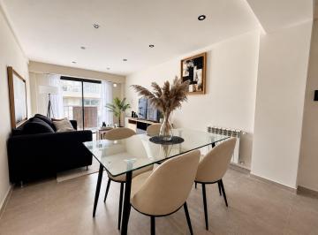 Departamento · 57m² · 3 Ambientes · 3 Ambientes a La Calle con Balcón – Totalmente Reciclado y Amoblado