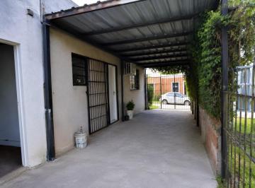 Casa · 55m² · 3 Ambientes · 1 Cochera · Se Alquila Casa 2 Dorm. Barrio Solvencia San Benito