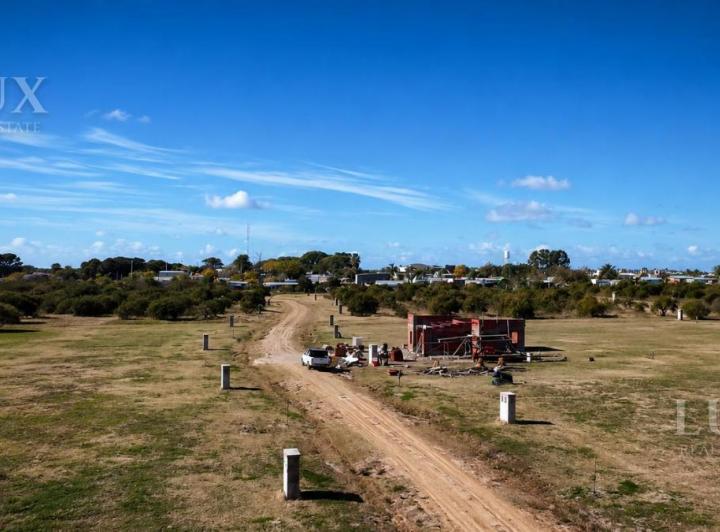 Terreno · 450m² · 4 Ambientes