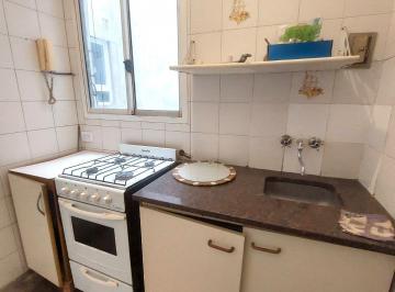 Departamento de 2 ambientes, Recoleta · 2 Amb. de Época a Refaccionar - 5º Piso C/ascensor, a 1 Cuadra de Av Santa Fe