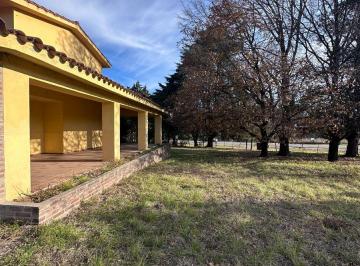 Casa de 6 ambientes, Las Vertientes de la Granja · 3 Dorm. - Sobre Rp E53 - Las Vertientes de La Granja - Escritura - Casa en Venta
