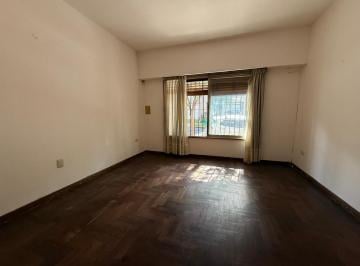 Casa · 110m² · 3 Ambientes · 1 Cochera · Venta Casa 3 Ambientes con Cochera Lote Propio Florida Para Construir Planta Alta