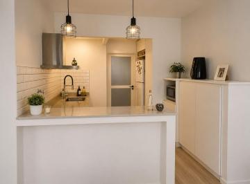 Departamento · 88m² · 4 Ambientes · Venta 4 Ambientes - Recoleta - Reciclado a Nuevo