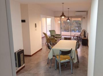 Departamento · 80m² · 3 Ambientes · 1 Cochera · Departamento de 2 Dorm. - Moreno 1989