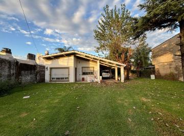 Casa · 120m² · 3 Ambientes · 5 Cocheras · Venta Casa 3 Ambientes con Gran Parque. polvorines
