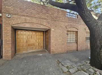 Fachada · Casa en Amplia en Junior