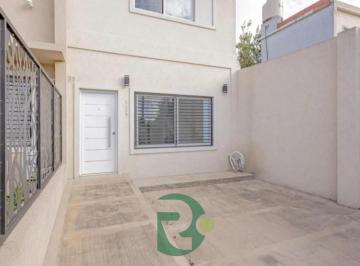 Casa · 80m² · 3 Ambientes · 1 Cochera · Venta Duplex 3amb. a Estrenar. El Palomar
