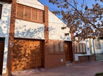 Casa de 6 ambientes, Gobernador Benegas · Alquiler Casa Godoy Cruz Mendoza