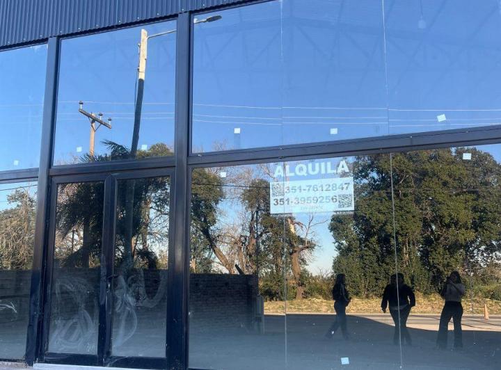 Bodega-Galpón · 793m²