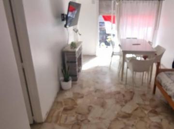 Departamento · 92m² · 4 Ambientes · Departamento - Flores