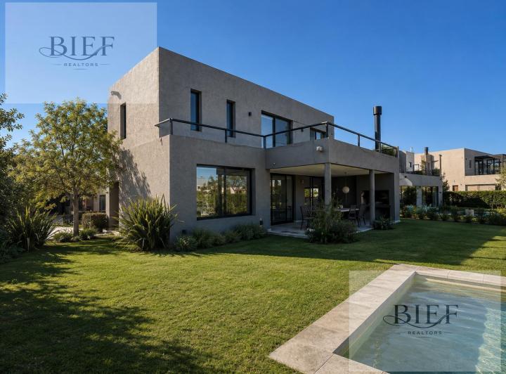 Casa · 890m² · 5 Ambientes