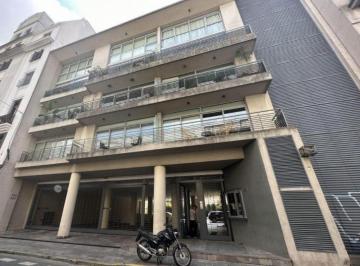 Departamento · 70m² · 2 Ambientes · Alquiler Divino 2 Ambientes y Medio con Muebles en Edificio de Categoría