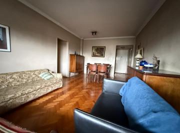 Departamento · 90m² · 4 Ambientes · Excelente Depto en Venta en San Telmo. Alto, Luminoso, Buen Estado. Bernardo de Irigoyen y Garay