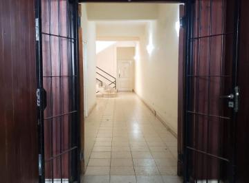Casa de 4 ambientes, Córdoba · Departamento 1 Dormitorio Nueva Cordoba a Reciclar