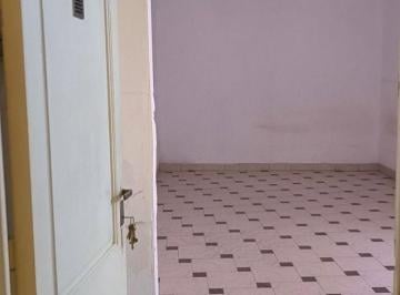 Casa de 4 ambientes, Córdoba · Departamento 1 Dormitorio Nueva Cordoba a Reciclar