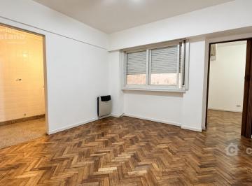 Departamento · 30m² · 2 Ambientes · Depto. 2 Amb. Al Lateral, a Media Cuadra de Av Libertador