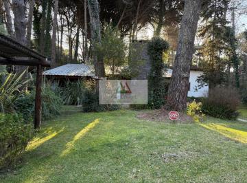 Casa · 180m² · 5 Ambientes · Lindisima Casa a Dos Cuadras del Centro.