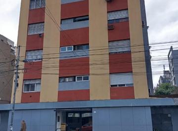 Departamento · 65m² · Depto. 3 Ambientes en San Martín Centro