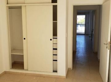 Departamento de 3 ambientes, Neuquén · Departamento 2 Dorm. con 2 Cocheras. Zona Illia - Leloir.