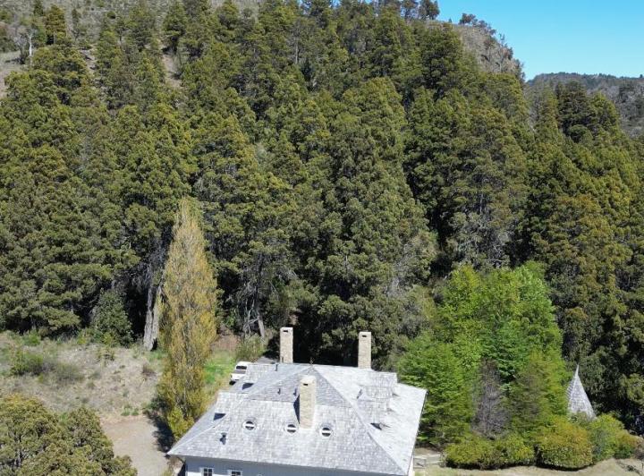 Casa · 680ha · 12 Ambientes · 1 Cochera