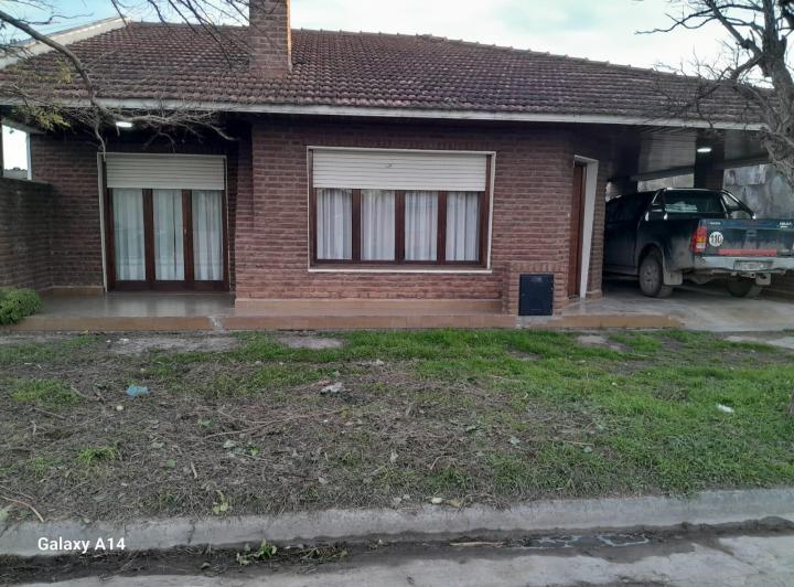 Casa · 200m² · 4 Ambientes · 1 Cochera
