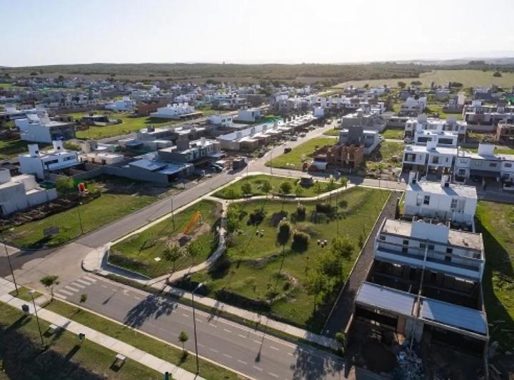 Terreno · 600m²